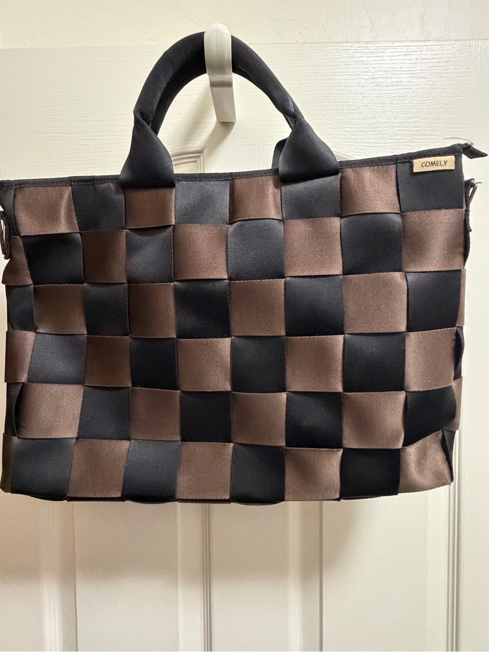 Comely Black Brown Woven Seatbelt Style Tote Handbag